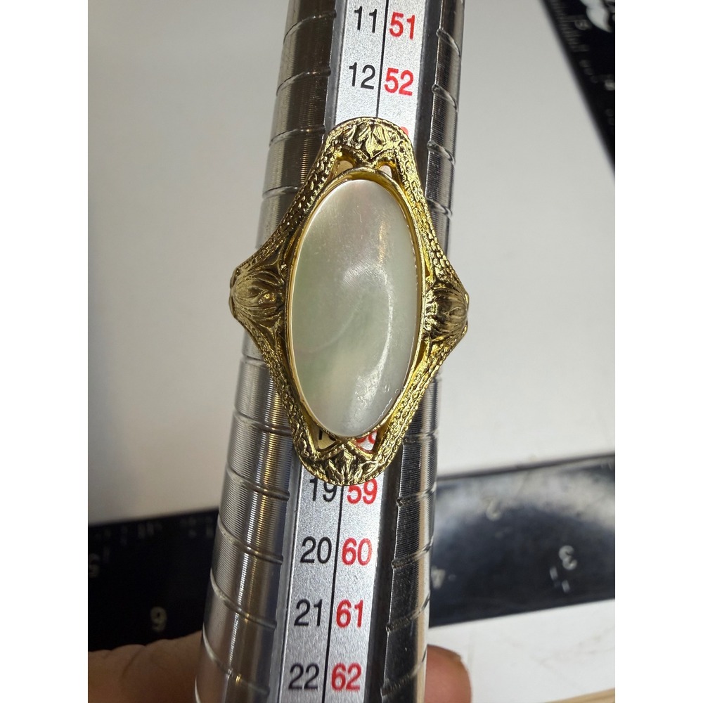 Gold Tone Mother of Pearl Oval Filigree Cocktail Ring Size 7.75